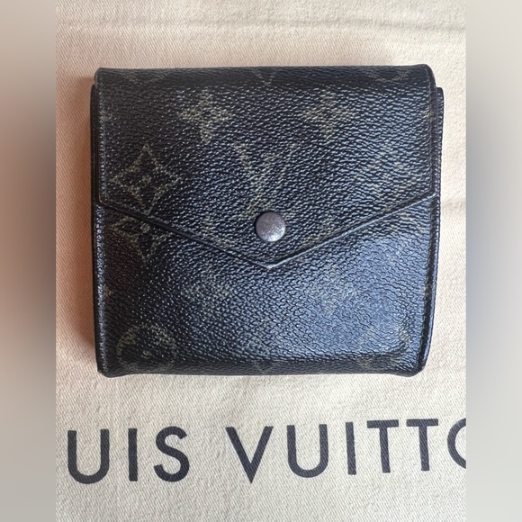 Authentic Louis Vuitton Wallet - Picture 2 of 7